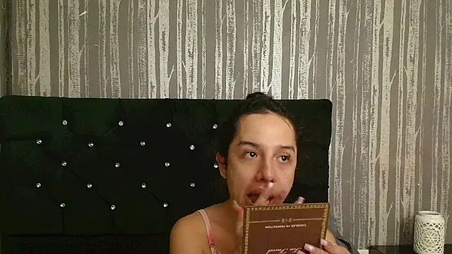 Alicee Moonn online show from 06-25-26, 07:18