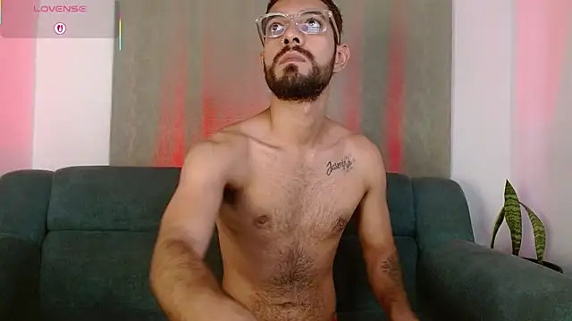 ReyPablo1 online show from 09-25-25, 08:56