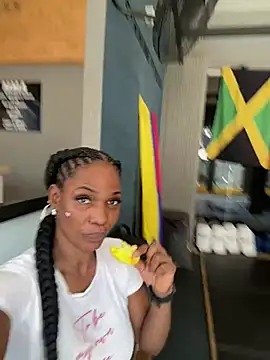 Bustykeyla online show from 02-20-26, 03:56