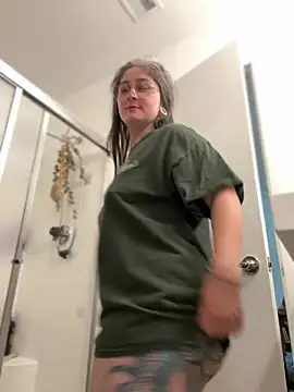 Alix Valentine online show from 03-27-26, 04:51