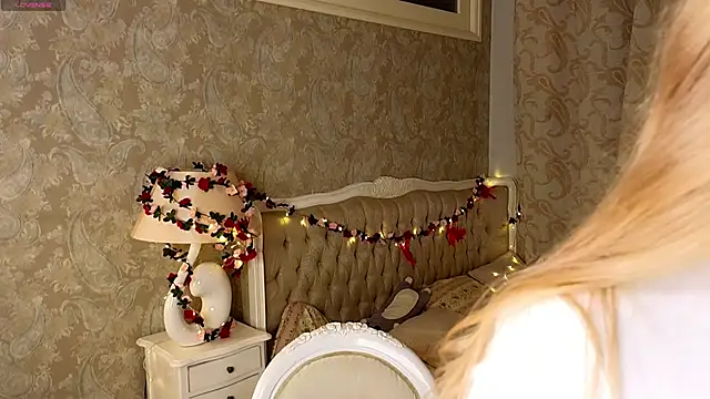 Emma Frosty online show from 01-14-26, 09:42