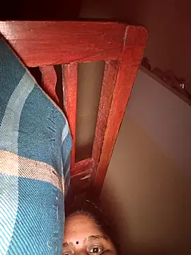 Villageanuty online show from 11-22-25, 05:45