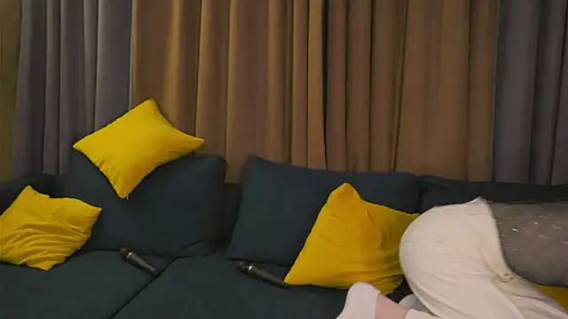 ChristyMarshall online show from 11-07-25, 04:51