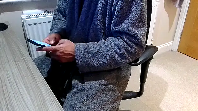 Snapshot of rogamuffin chatting on 02-28-26, 11:06 rogamuffin online show from 02-28-26, 11:06