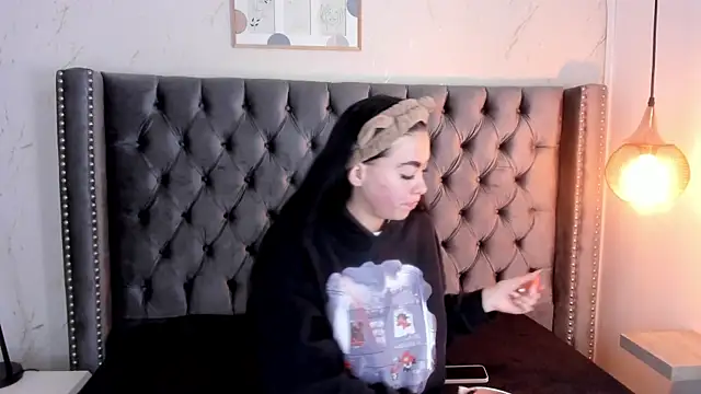 Anya Belth online show from 06-21-26, 12:41