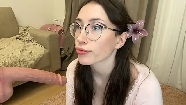 Kelly Berry   online show from 12-16-25, 05:18