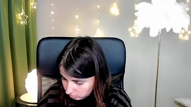 MartaEdams online show from 12-23-25, 06:11