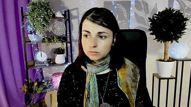 Snapshot of MartaEdams chatting on 05-05-26, 06:21 MartaEdams online show from 05-05-26, 06:21