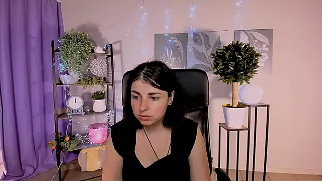 Snapshot of MartaEdams chatting on 05-26-26, 06:20 MartaEdams online show from 05-26-26, 06:20