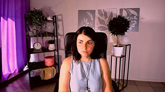 MartaEdams online show from 06-12-26, 05:28
