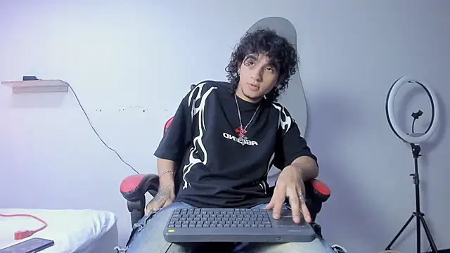 JackesTaylor online show from 05-07-26, 05:57