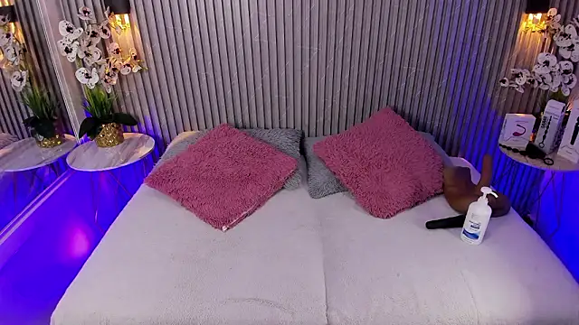 DAFNECOX online show from 02-11-26, 03:11