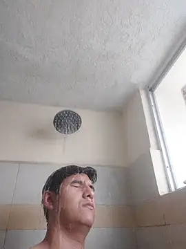 juicysmalls online show from 12-21-25, 07:43