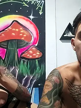 parejajuguetona420 online show from 03-09-26, 03:32