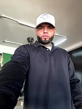 crazybarber69 online show from 01-10-26, 07:48