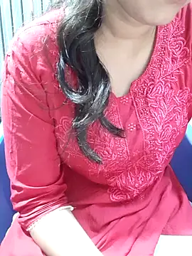 Snapshot of Kavya68 chatting on 10-24-25, 07:38 Kavya68 online show from 10-24-25, 07:38