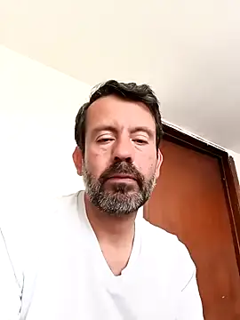 Snapshot of explorador321 chatting on 09-26-25, 06:12 explorador321 online show from 09-26-25, 06:12