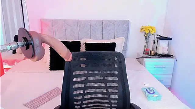 Taylormaxwell online show from 01-08-26, 10:12