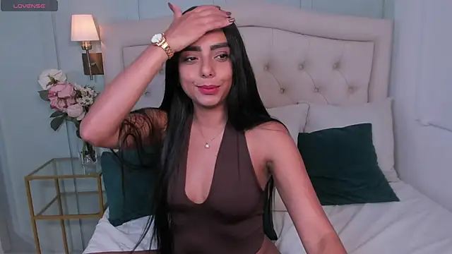 juliana davies  online show from 04-15-26, 05:20