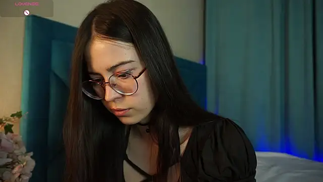 ywixos online show from 10-21-25, 02:29