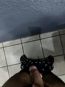 Leofj007 online show from 11-29-25, 06:16