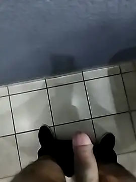 Leofj007 online show from 12-22-25, 06:27