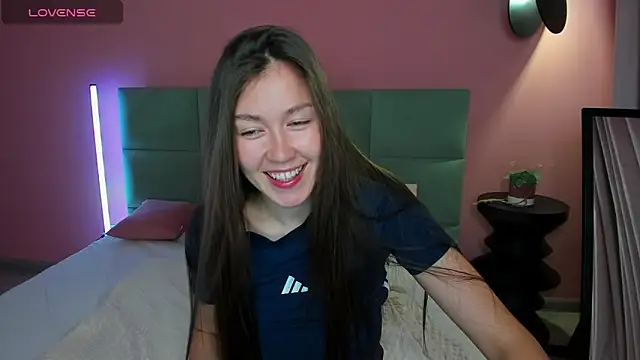 Tina Porter online show from 11-18-25, 01:33