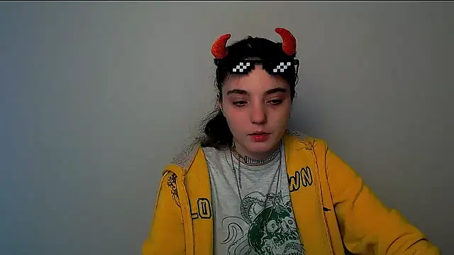 Sun Shine   online show from 10-12-25, 01:32