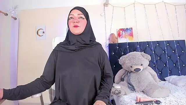 Dana-Alabi online show from 09-15-25, 01:38