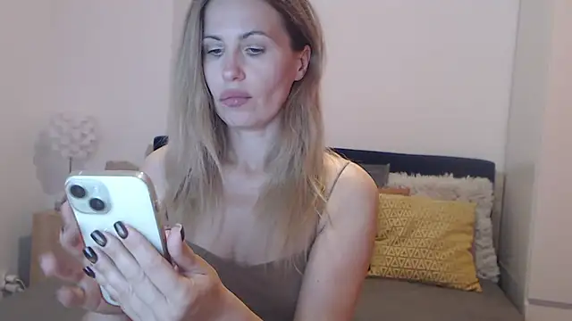 Snapshot of Lika_Soul chatting on 07-24-26, 03:54 Lika Soul online show from 07-24-26, 03:54