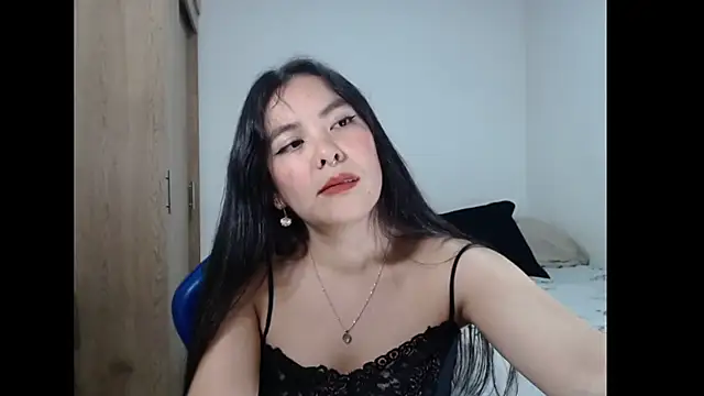 EloiseJun online show from 04-11-26, 07:45