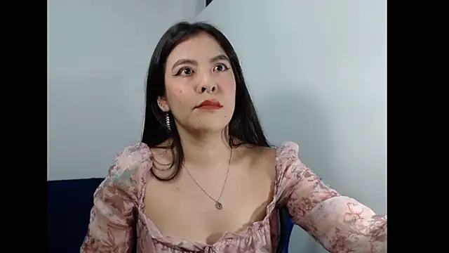 EloiseJun online show from 04-26-26, 10:51