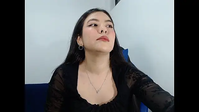EloiseJun online show from 06-26-26, 04:50
