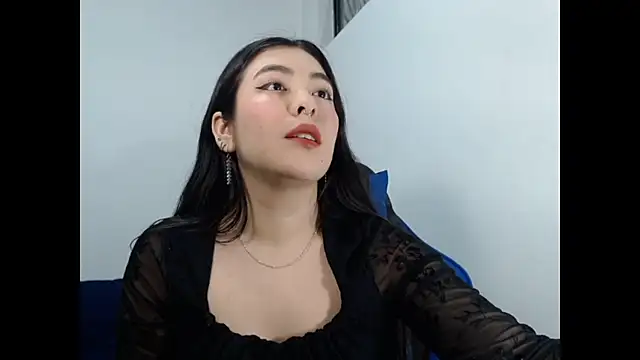 EloiseJun online show from 07-15-26, 05:02
