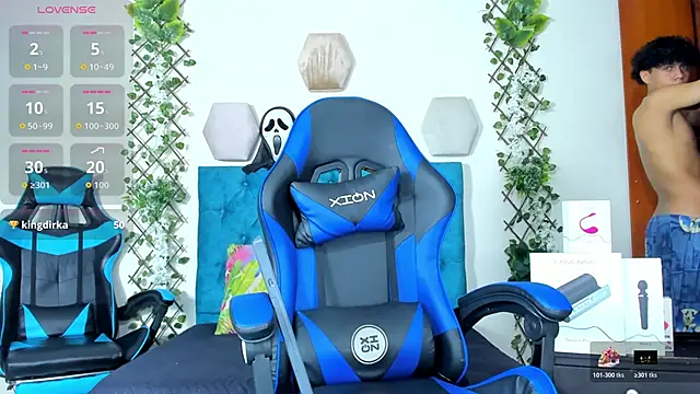 Snapshot of _taylor_black chatting on 10-30-25, 11:16 taylor black online show from 10-30-25, 11:16