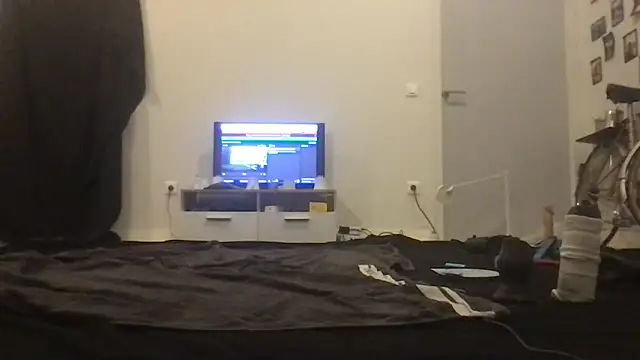 Zaak91190 online show from 04-11-26, 11:31