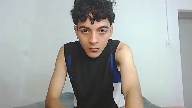 Snapshot of Sam_Cute3 chatting on 09-25-25, 10:02 Sam Cute3 online show from 09-25-25, 10:02
