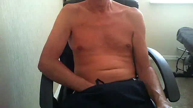 Snapshot of rogpb chatting on 06-25-26, 10:09 rogpb online show from 06-25-26, 10:09