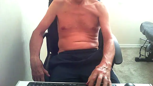 Snapshot of rogpb chatting on 06-26-26, 04:44 rogpb online show from 06-26-26, 04:44
