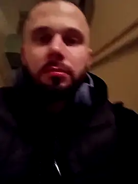 Snapshot of Barber33zk chatting on 03-05-26, 10:17 Barber33zk online show from 03-05-26, 10:17