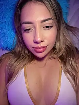 MissCat  online show from 11-20-25, 01:50