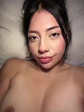 MissCat  online show from 04-21-26, 02:51