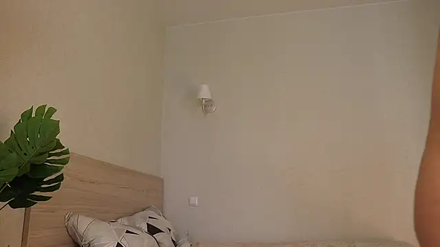 NessaDay online show from 04-21-26, 09:15