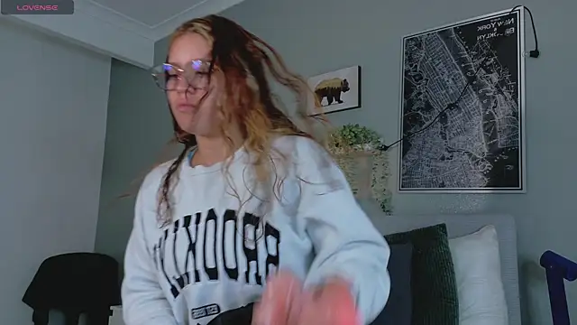 BelaMiller  online show from 10-11-25, 11:42