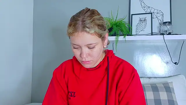 BelaMiller  online show from 10-30-25, 11:33