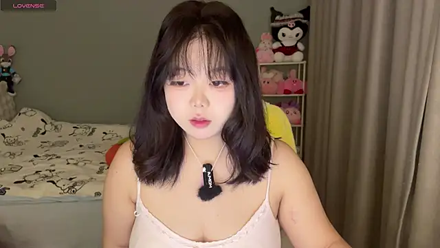 Kittenfishing online show from 11-10-25, 11:42