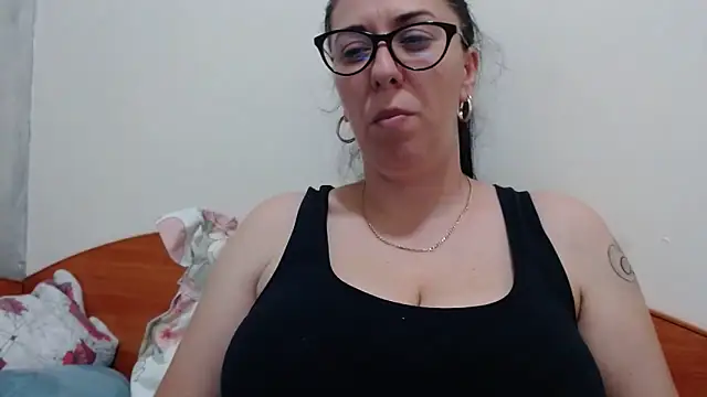 Snapshot of jollene chatting on 06-13-26, 12:36 jollene online show from 06-13-26, 12:36