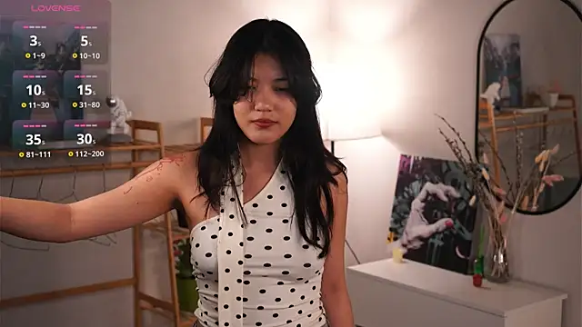 MoiraEger online show from 10-16-25, 05:03