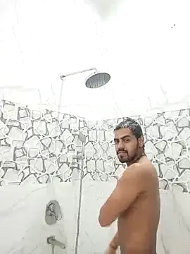 Snapshot of fireboyyyyy chatting on 10-17-25, 11:18 fireboyyyyy online show from 10-17-25, 11:18
