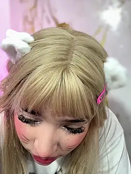 Snapshot of hinata_dolly chatting on 05-15-26, 11:50 hinata dolly online show from 05-15-26, 11:50